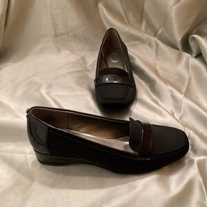 Bandolino Latera Black Wedge Slip-On Loafer Flats Faux Leather Size 6 VGUC